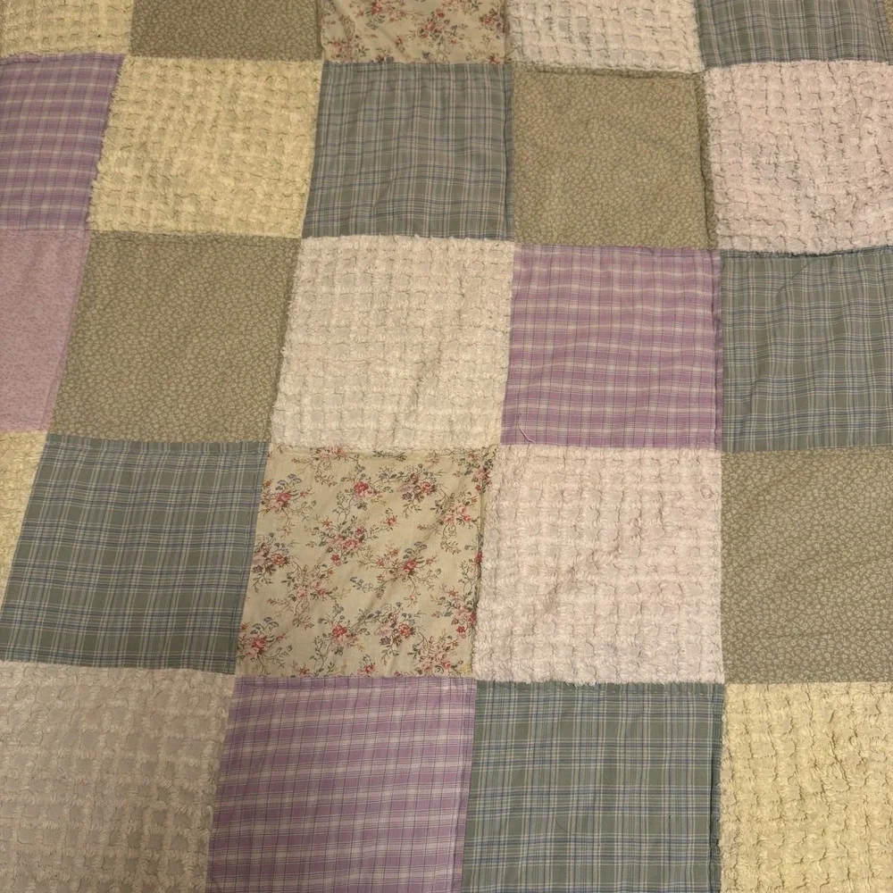 Vintage Shabby Chic Quilted Patchwork Quilt Floral Chenille Baby Throw  Blanket